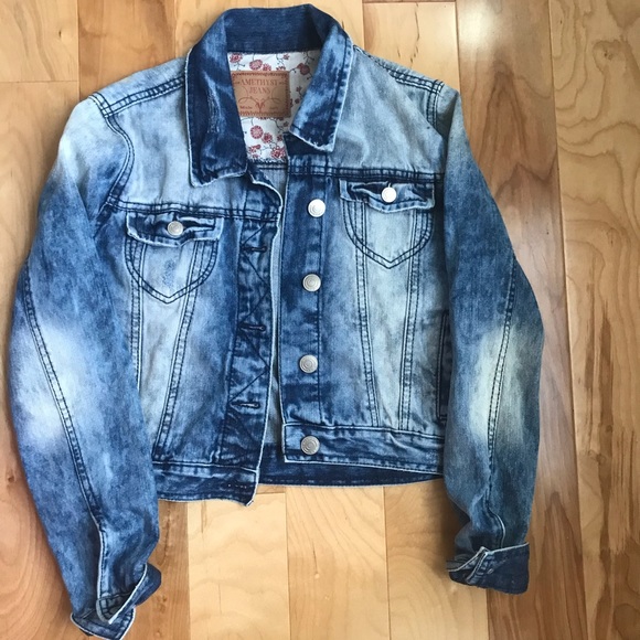 Jean Jacket - Picture 1 of 1